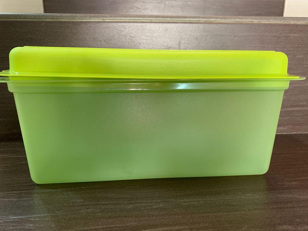 Bread Keeper (Tupperware - New), Furniture & Home Living, Kitchenware &  Tableware, Food Organisation & Storage on Carousell