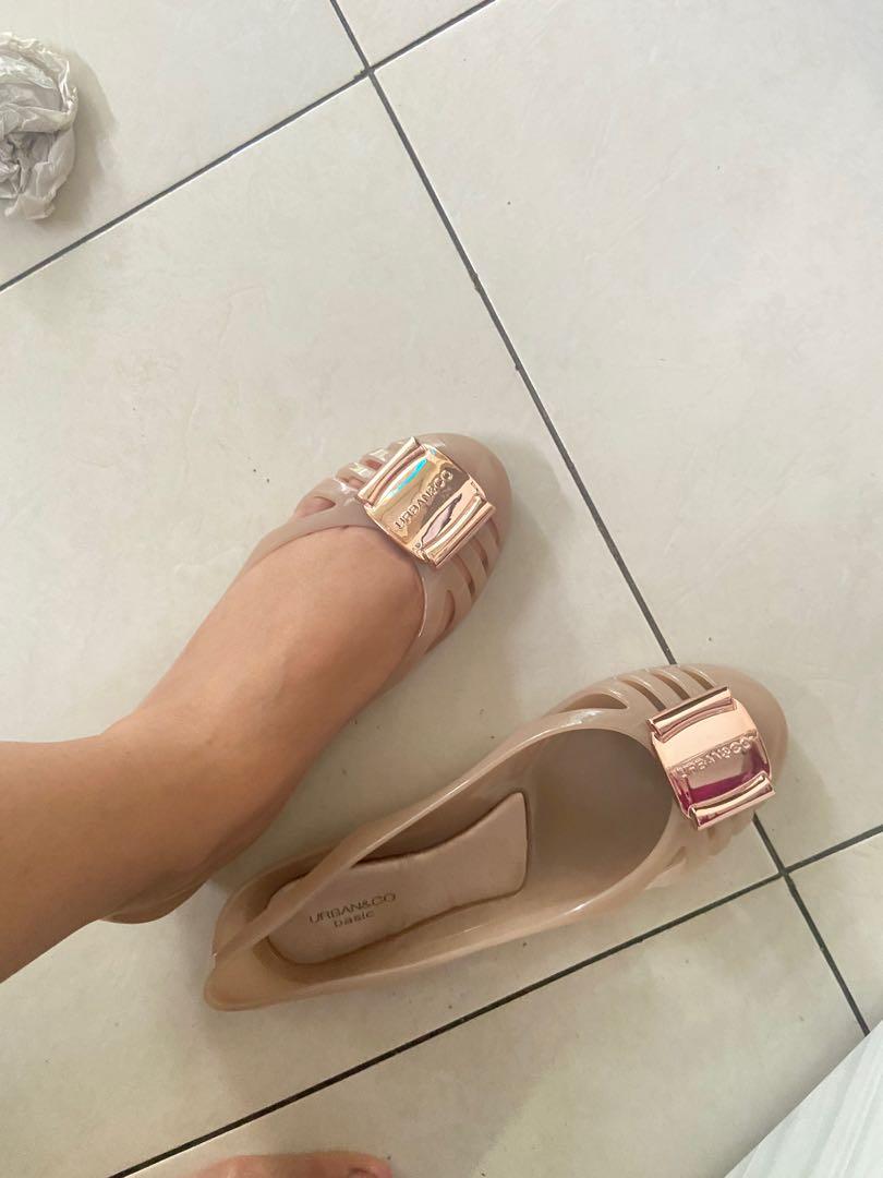 Urban and co jelly flat shoes, Fesyen Wanita, Sepatu di Carousell