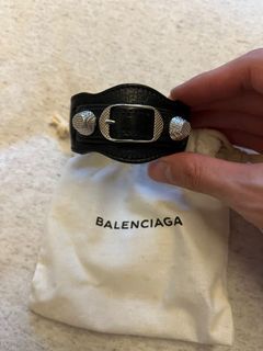 St stilhed Mål Used Balenciaga bracelet, Women's Fashion, Jewelry & Organisers, Bracelets  on Carousell