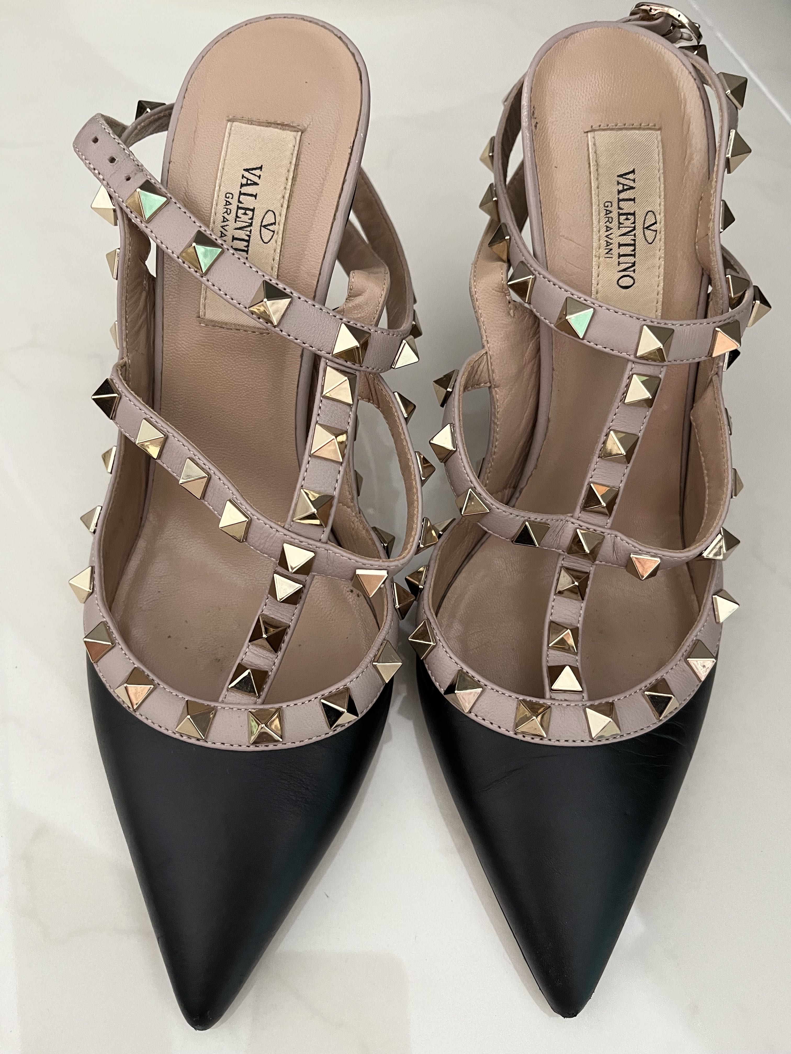 Valentino rockstud 37 hot sale
