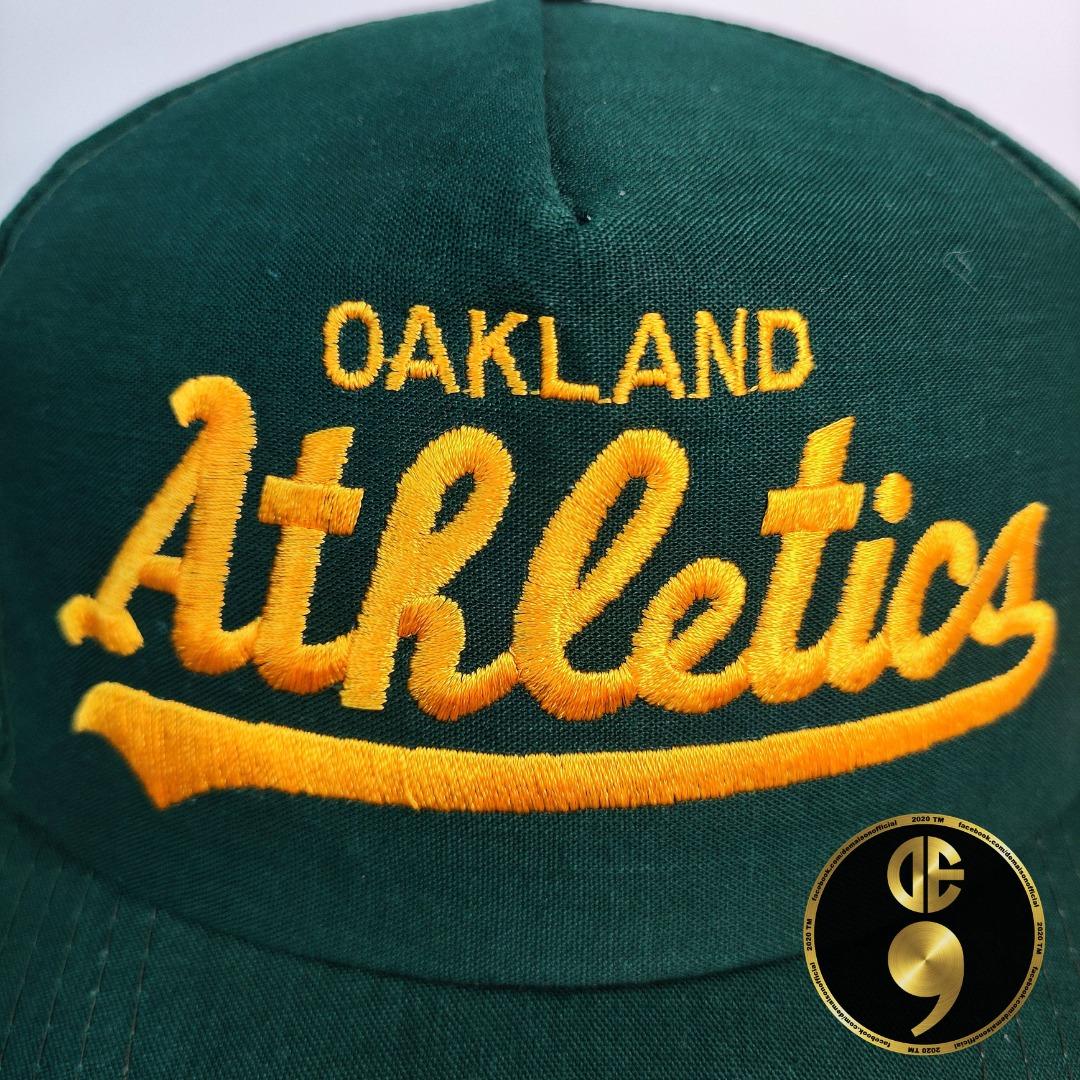 Vintage) Oakland Athletics Green Dome Snapback Hat by Sports