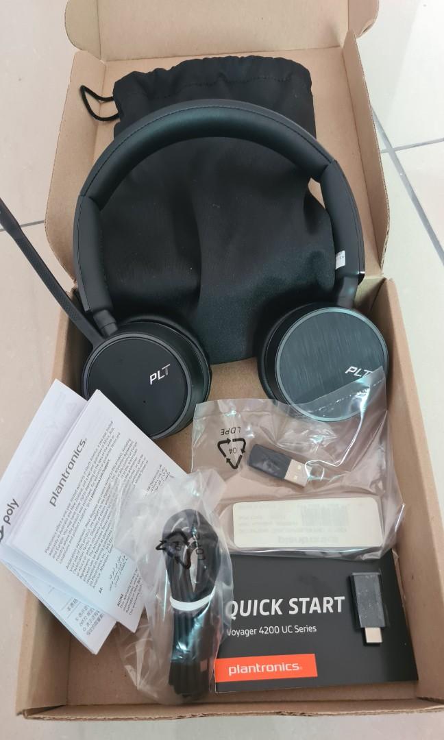Voyager 4200 UC series Plantronics headphone speaker good quality