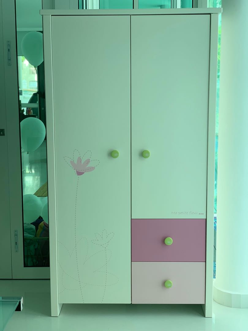 Wardrobe and drawers with changing table to attach on top, Babies & Kids, Baby Nursery & Kids