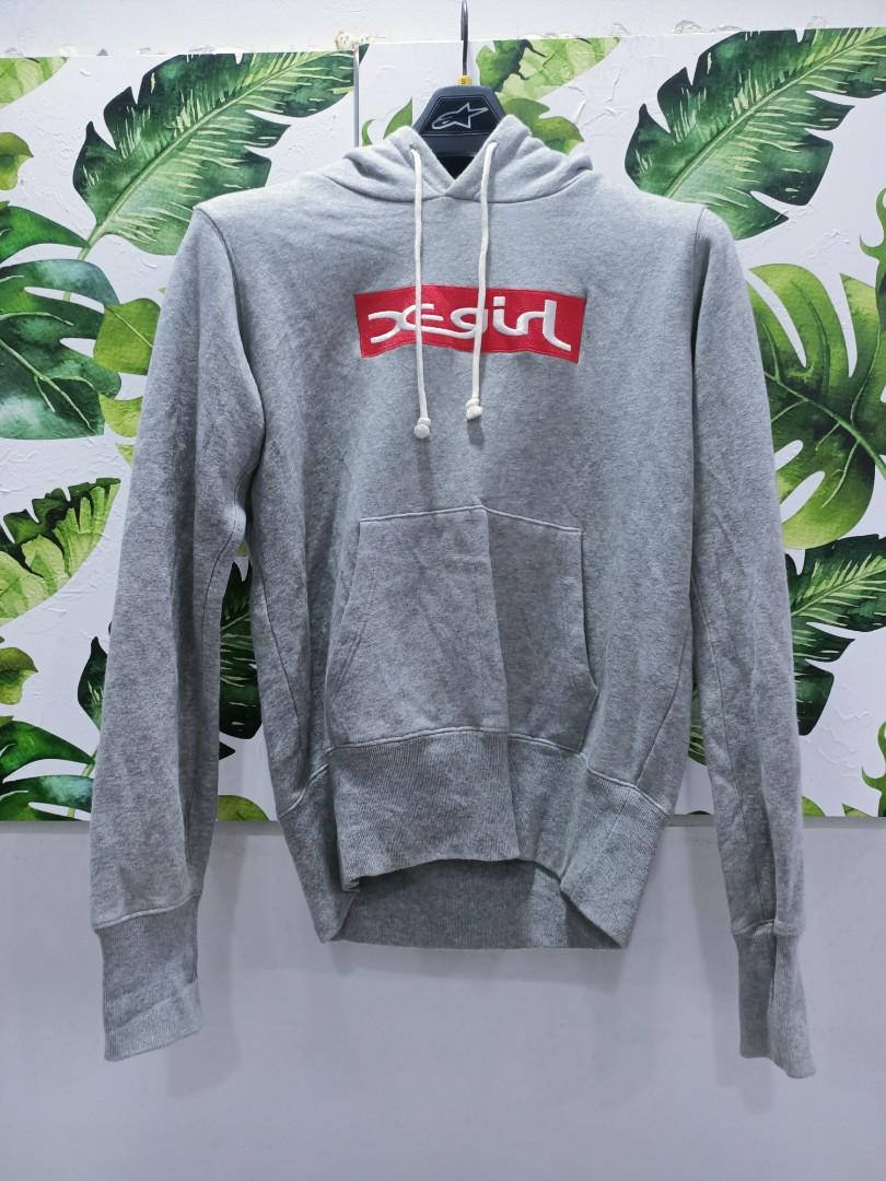 Champion hoodie box discount logo