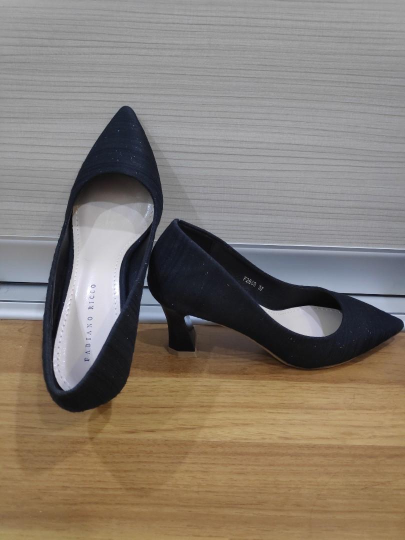 3 inch store black heels