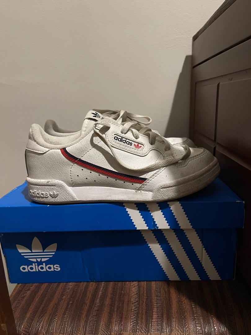 Adidas Kids Continental 80 (Category: Sneakers) located in Quezon City. Submitted by robinbatsky (Listing ID 1174683627, Image 2). Description: Used only twice. Original prices: 3,300 as seen on box Selling price: 2,500 US Size: 1 and 1/2 In cm: 20.3 cm.
