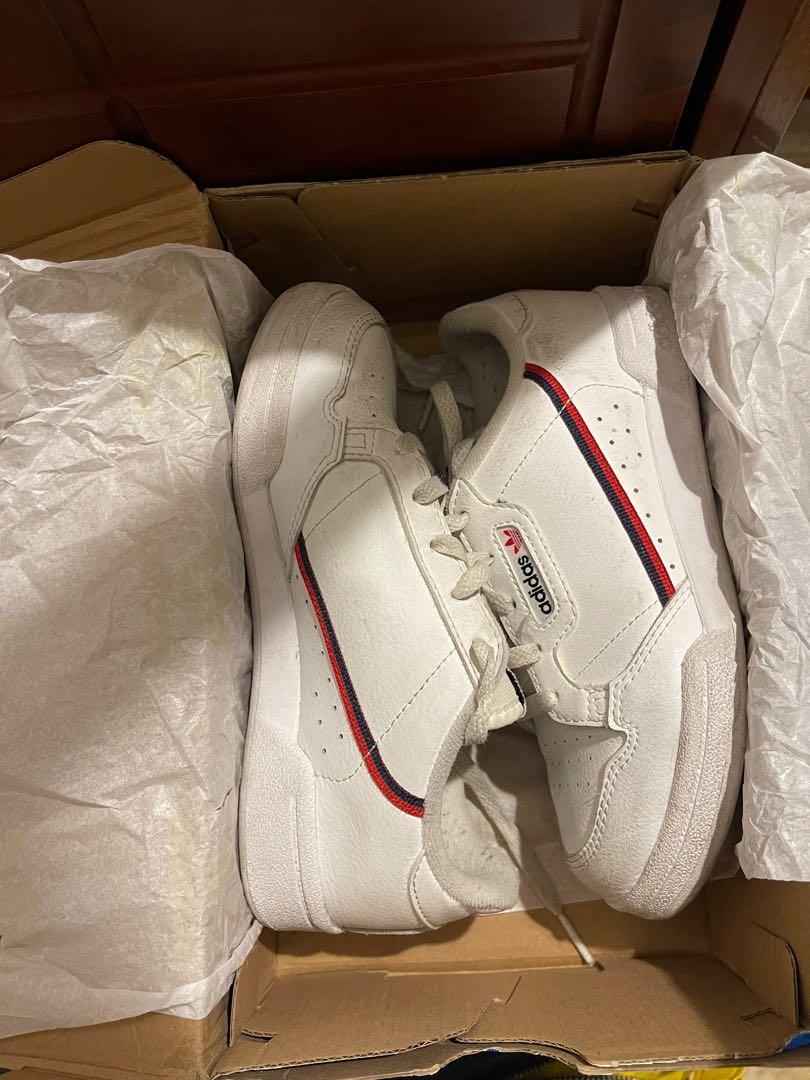 Adidas Kids Continental 80 (Category: Sneakers) located in Quezon City. Submitted by robinbatsky (Listing ID 1174683627, Image 1). Description: Used only twice. Original prices: 3,300 as seen on box Selling price: 2,500 US Size: 1 and 1/2 In cm: 20.3 cm.