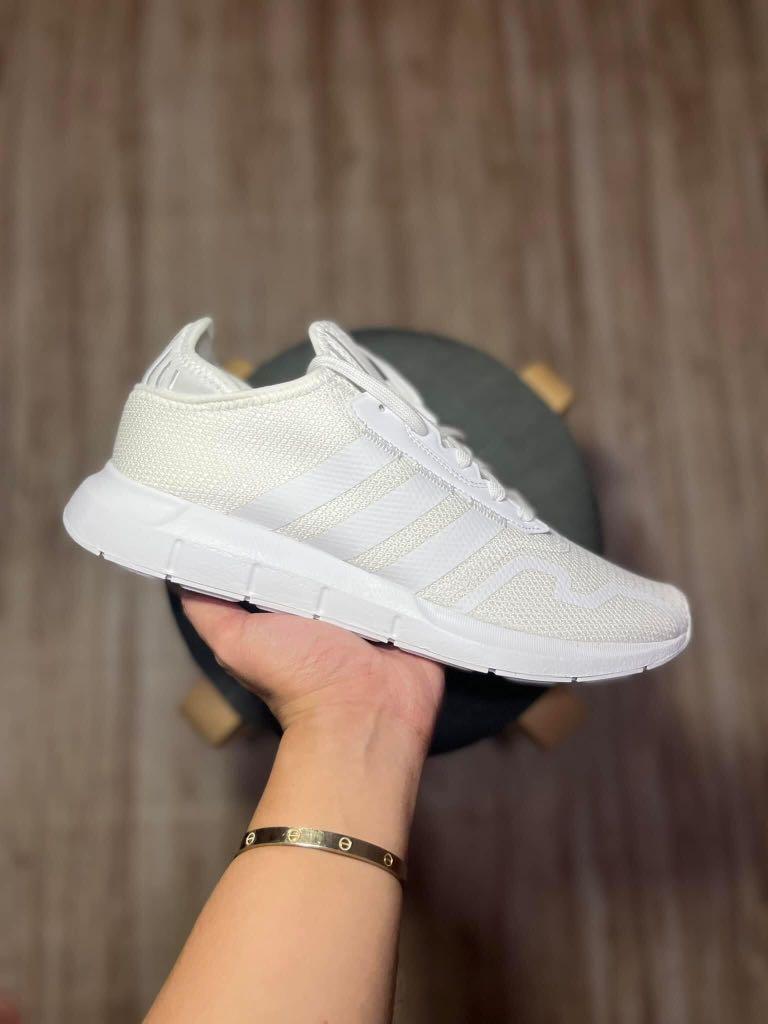 Swift run sales triple white