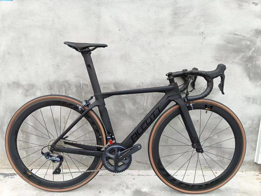 Alcott Carbon road bike ultegra