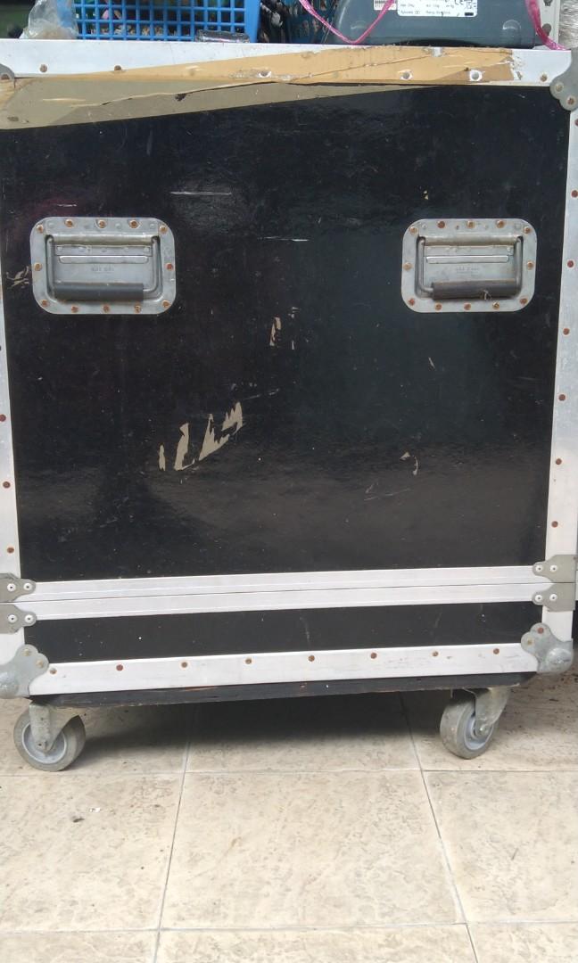 Amplifier/Speaker flight case, Audio, Other Audio Equipment on Carousell