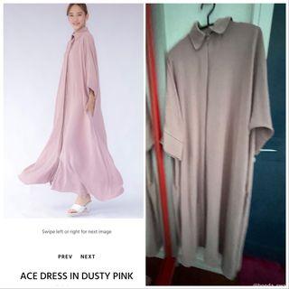 Arared Ace dress in Dusty pink