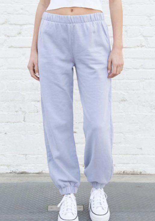 Brandy Melville Rosa Sweatpants Women s Fashion Bottoms Other Bottoms on Carousell