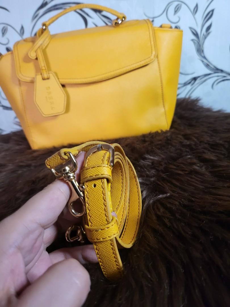 BRAND NEW Brera in yellow color with sling Selling price : Php2000