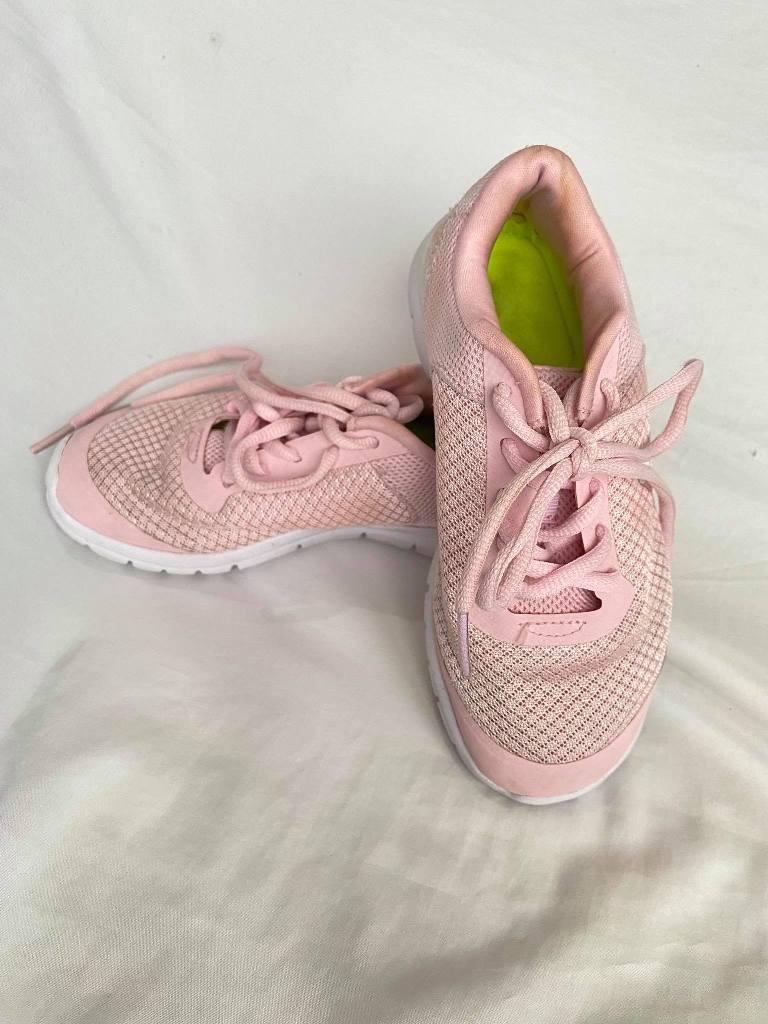 Light pink champion best sale shoes