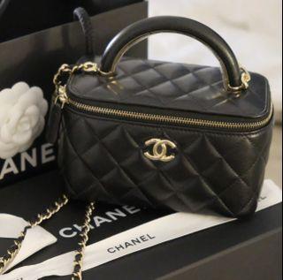 chanel mini vanity caviar