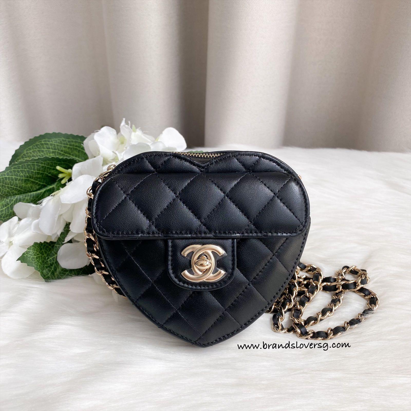 ✖️SOLD✖️ Chanel 22S Heart Clutch with Chain (Small Size) in Black Lambskin  LGHW