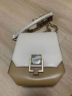 （分類：）位於 。 由 shaaan58 提交（商品編號 1174659411，圖片 1）。簡介： 。