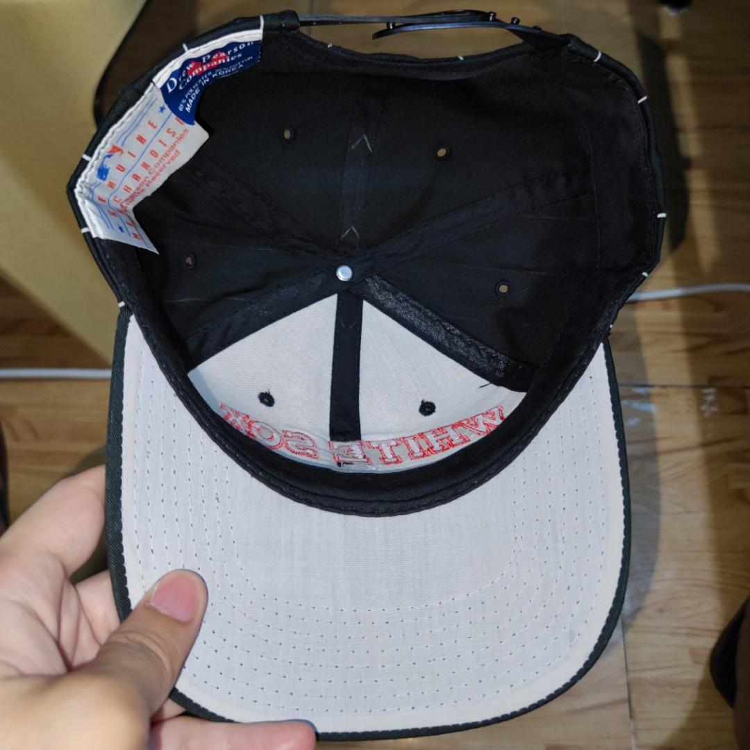 Chicago White Sox - Vintage Snapback Hat/Cap, Men's Fashion, Watches &  Accessories, Caps & Hats on Carousell