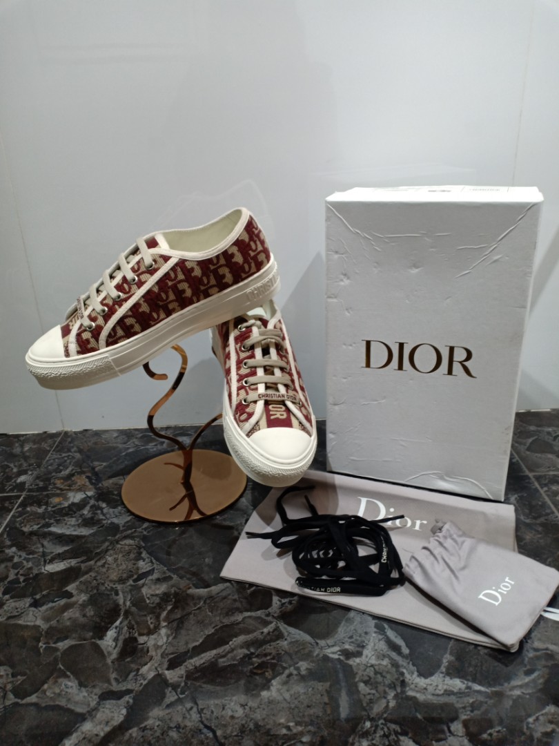 red dior shoes