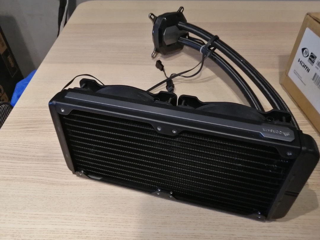 Corsair liquid cooling, Computers & Tech, Parts & Accessories, Computer