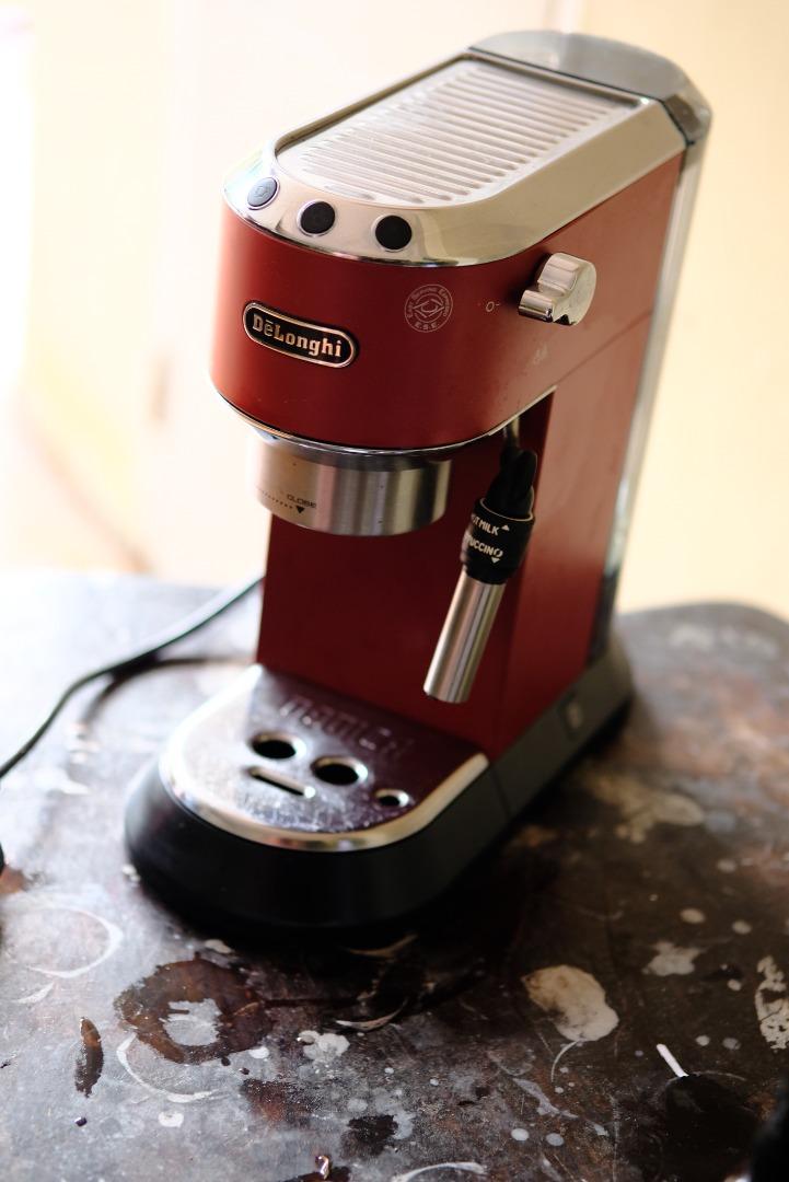 Delonghi Dedica Espresso Machine (RED) used for 4 months only, TV