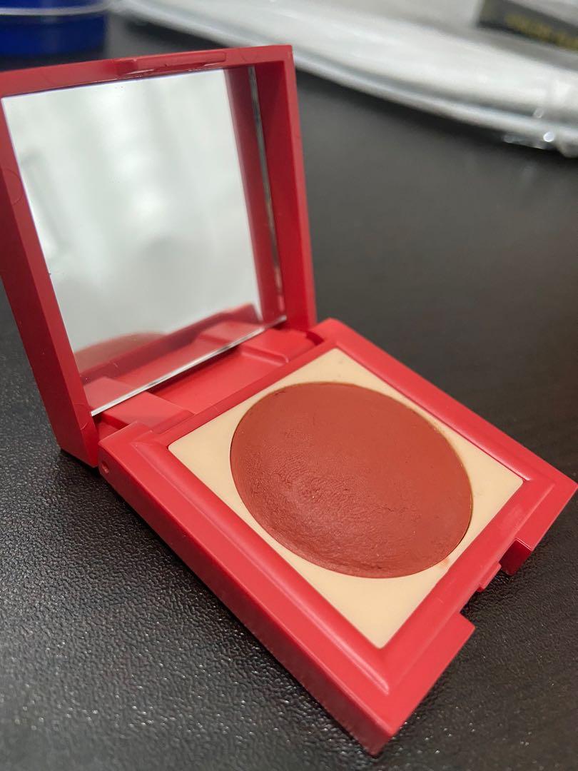 Detail Cosmetics Velvet Flush (Category: Makeup) located in Manila. Submitted by futuremd_ (Listing ID 1174560169, Image 2). Description: Swatched only. .