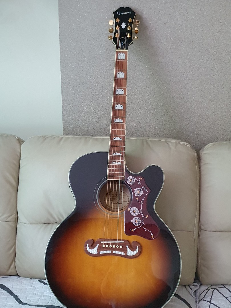 Epiphone EJ200, Hobbies & Toys, Music & Media, Musical Instruments on ...