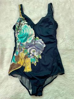 (Category: ) located in . Submitted by heishoppe (Listing ID 1174556569, Image 1). Description: .