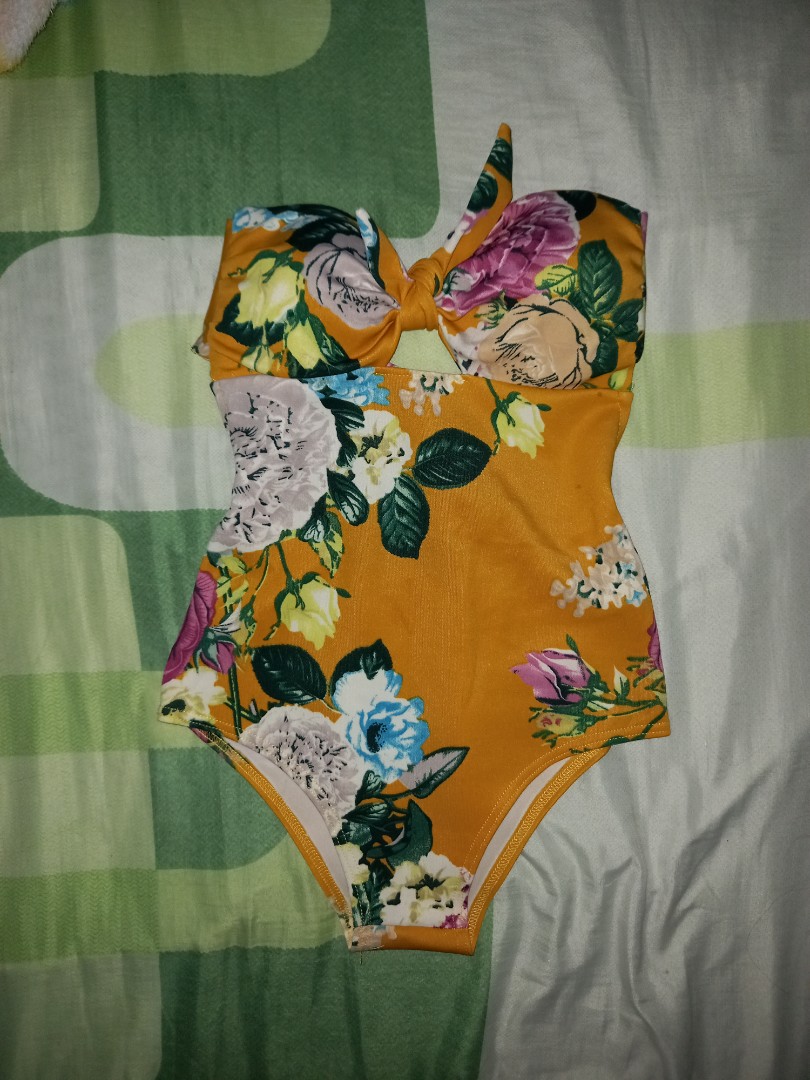 Floralis No. 25 Women's One-Piece Swimsuit
