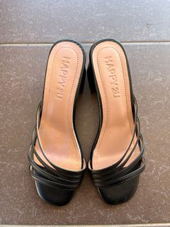 (Category: ) located in . Submitted by una.s_preloved (Listing ID 1174575558, Image 1). Description: .