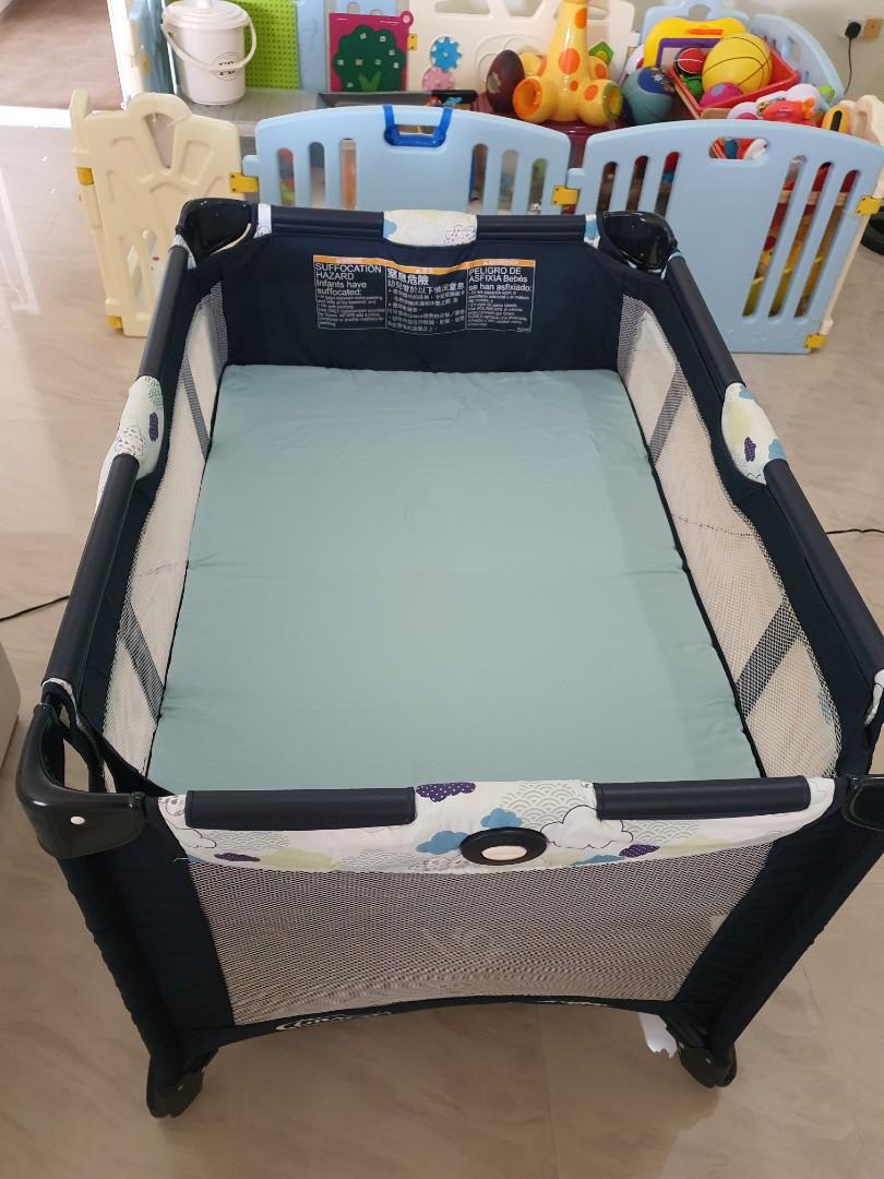 Graco foldable travel playpen/cot, Babies & Kids, Baby Nursery & Kids ...
