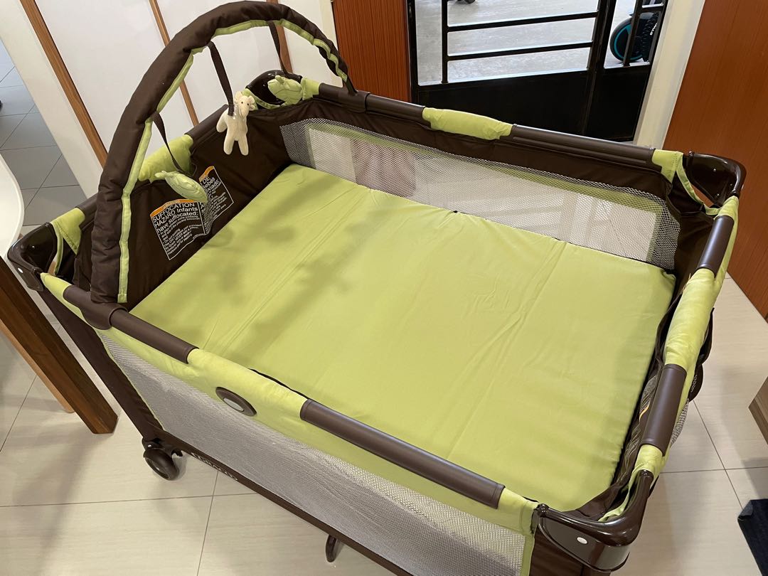 Graco Pack n Play, Travel Cot, Babies & Kids, Baby Nursery & Kids Furniture, Cots & Cribs on