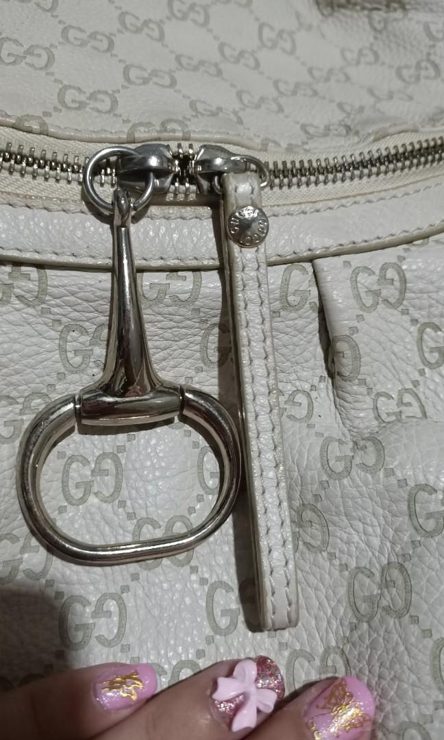 Gucci Guccissima (Category: Luxury Bags & Wallets) located in Calamba. Submitted by dianarosemabiog (Listing ID 1174570363, Image 2). Description: signs of use.