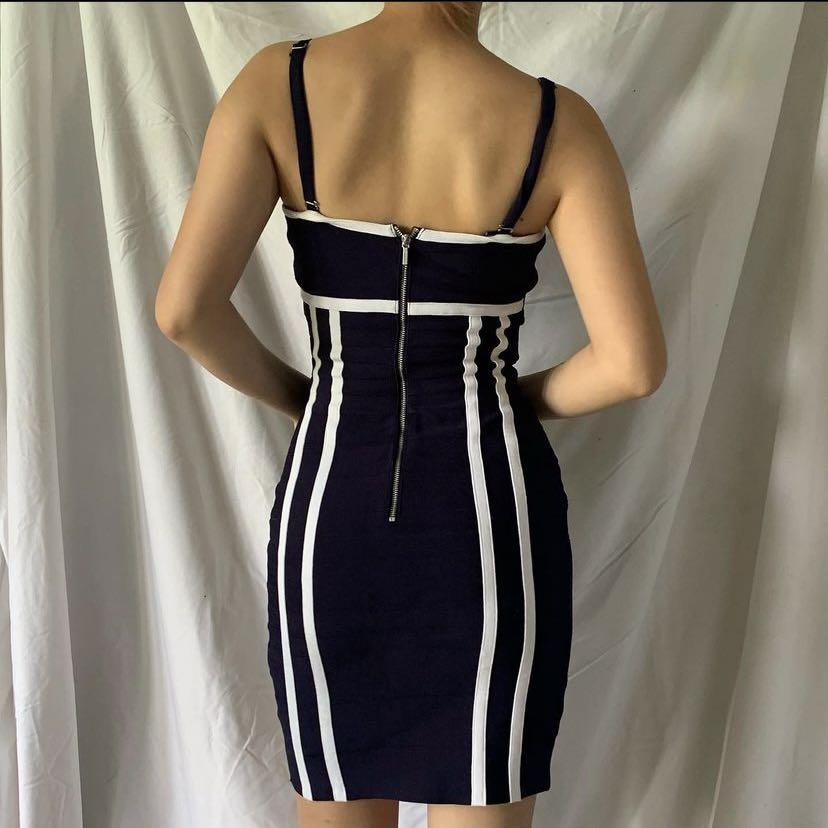 moschino barbie logo