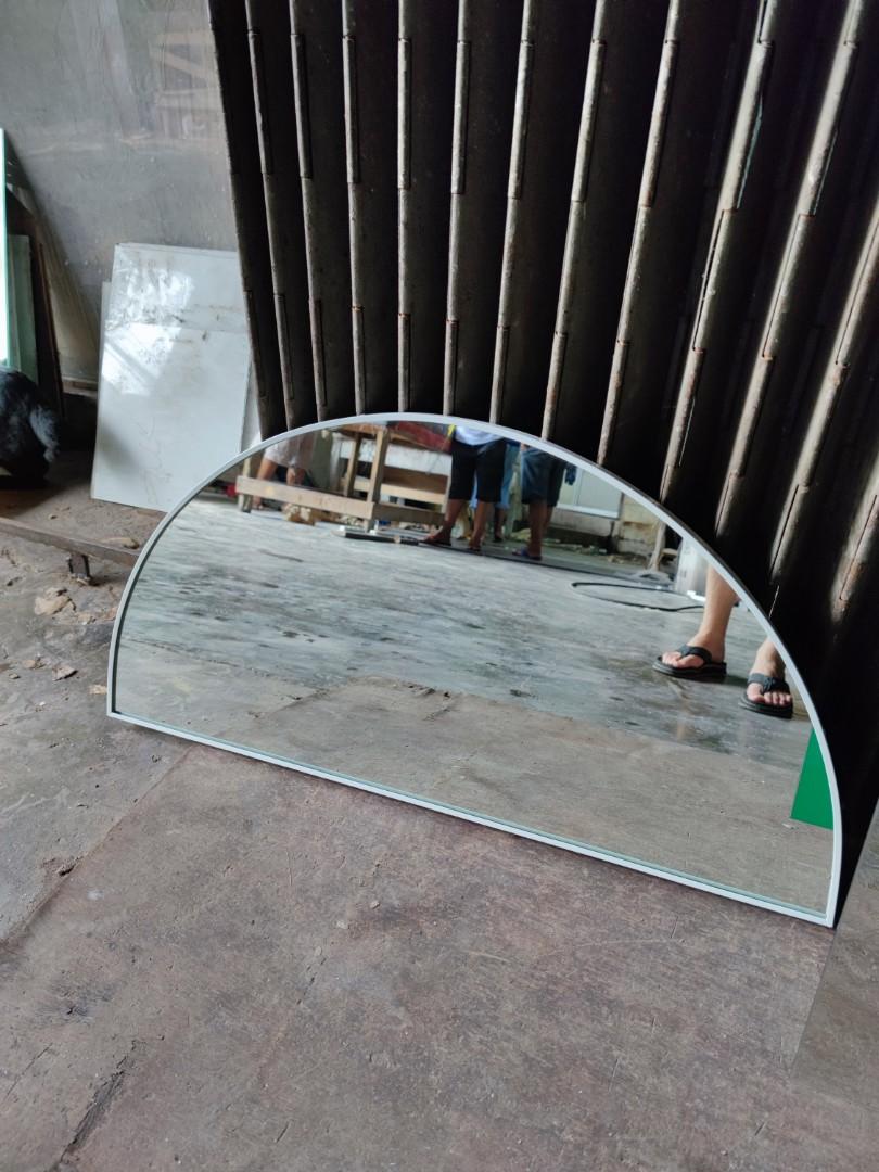 Half moon mirror (Category: Mirrors) located in Malabon City. Submitted by mirrors.ph (Listing ID 1174560182, Image 3). Description: Half moon mirror with white aluminum frame and plywood backing. Using 6mm thick copper free lead free mirror. Size: 1.5ft x 3ft P1215 Add P200 if with back hook Available colors gold, glossy black, matte black, white and silver aluminum frame. Customize sizes and shapes are welcome..