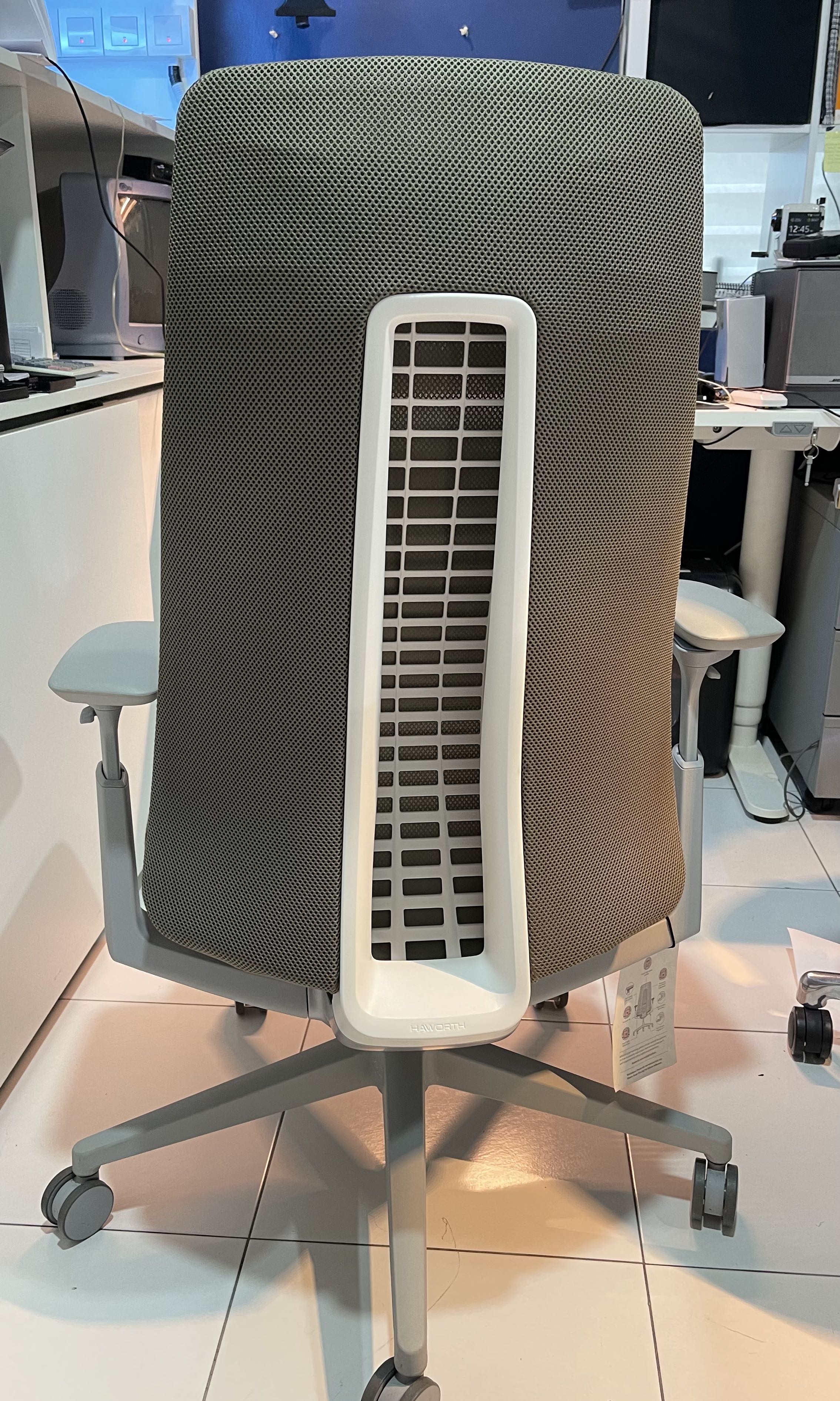 Haworth fern fully loaded ergonomic office chair, Furniture & Home