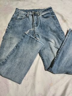 (Category: ) located in . Submitted by prlvdshn (Listing ID 1174649344, Image 1). Description: .