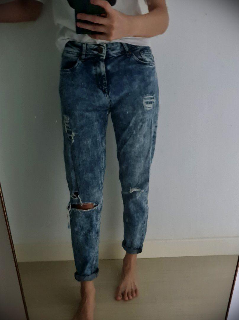 H M ripped jeans size 32 Women s Fashion Bottoms Jeans