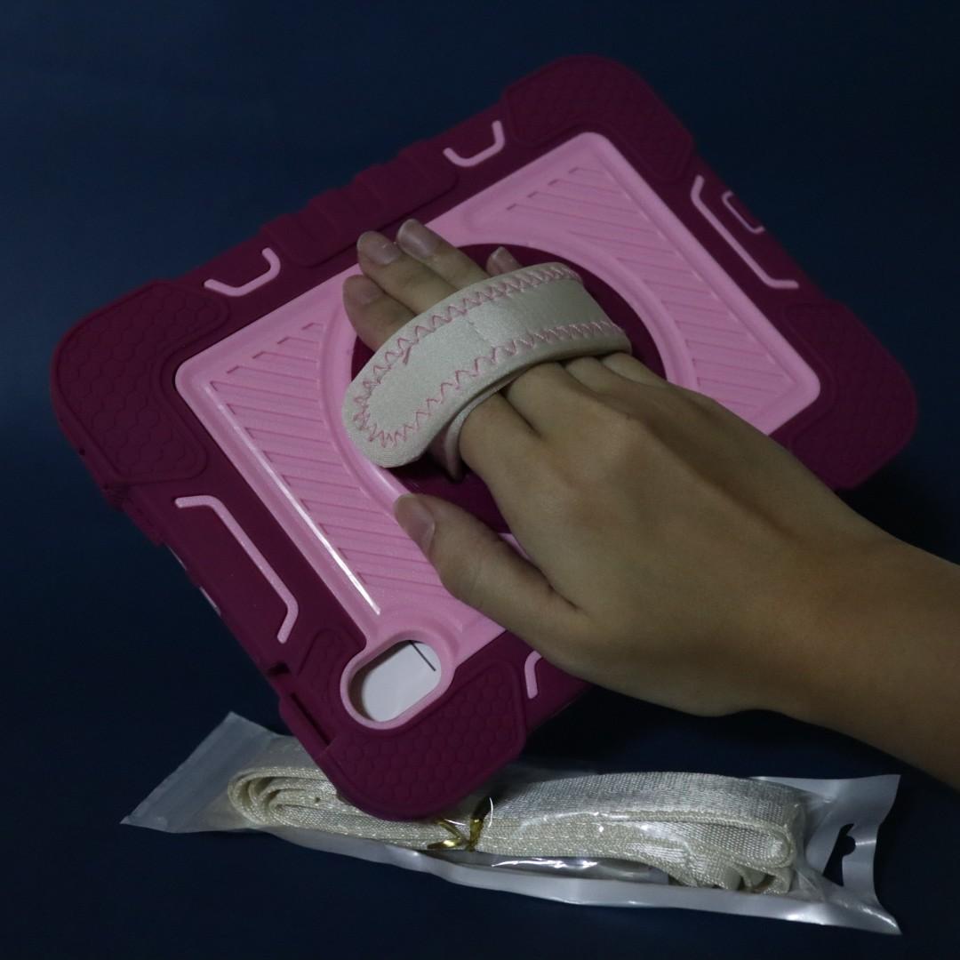 Ipad Mini 6 Case (Category: iPad) located in Quezon City. Submitted by joyluckcloset (Listing ID 1174521582, Image 2). Description: Selling my iPad Mini 6 Case • Great find. Tagal ko hinintay sa Lazada nito. With Apple Pencil slot (Nag-chacharge). • Brand new. Tried on if it fits lang. • Used another case. • No issue. With built-in hand band and stand at the back (see photos) • Actual photos posted. Reason for Selling: Decluttering. Impulse buy. 