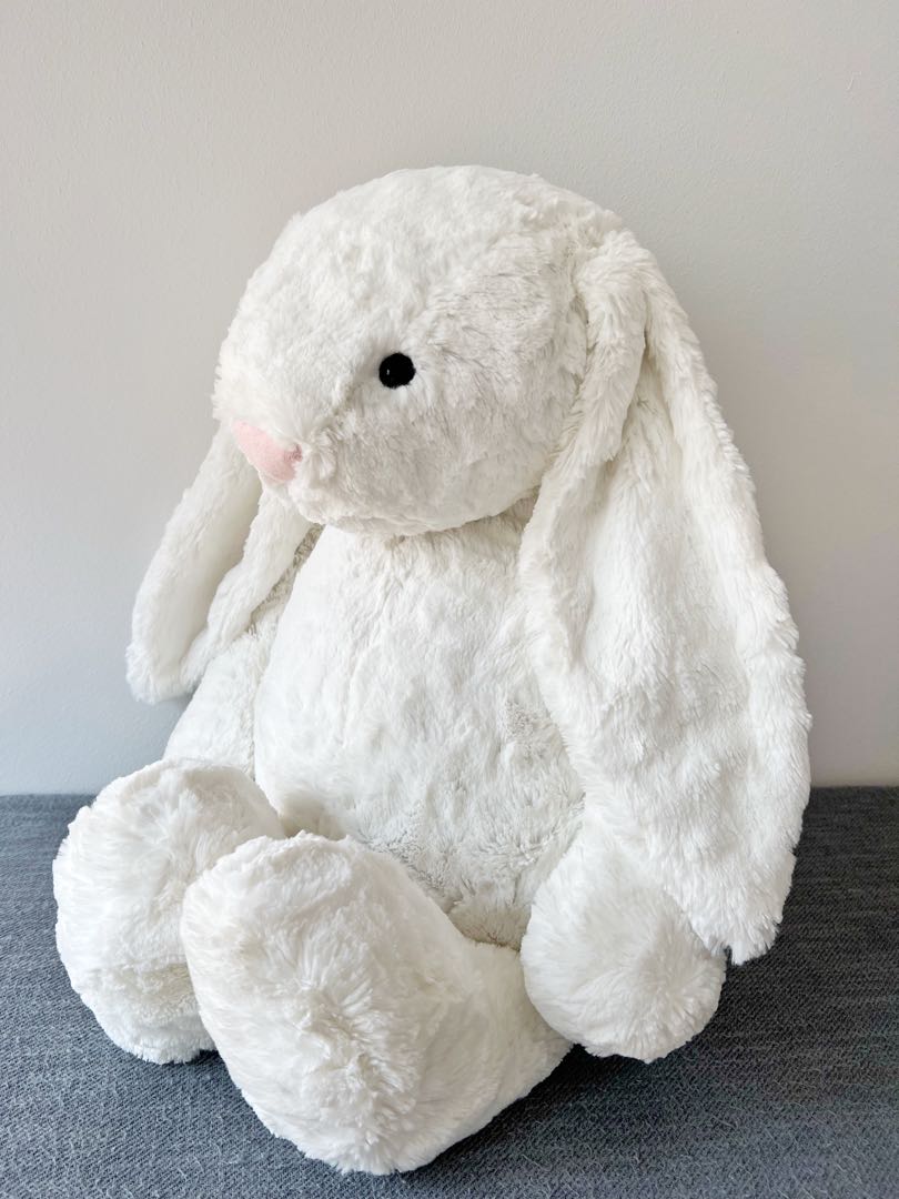 White jellycat bunny discount