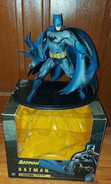 Kotobukiya Batman Hush Jim Lee statue (Category: Figurines & Statues) located in Pasig City. Submitted by flash0526 (Listing ID 1174650905, Image 1). Description: BIB 1/6 scale Kotobukiya ArtFX Jim Lee Hush Batman PVC statue of the original and rarer Blue and Gray version is priced at PHP6,500 only (Previously,000). Still in very good condition with minor blemishes..