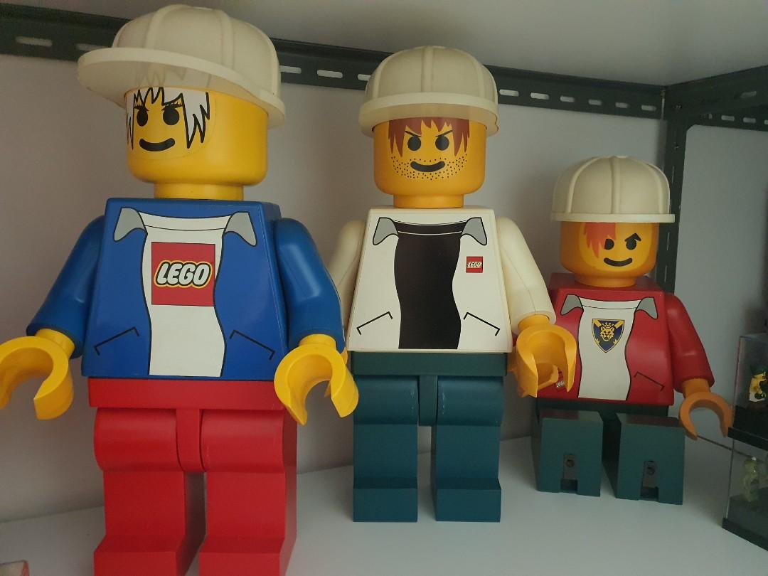 Lego 19 inch display figure outlet