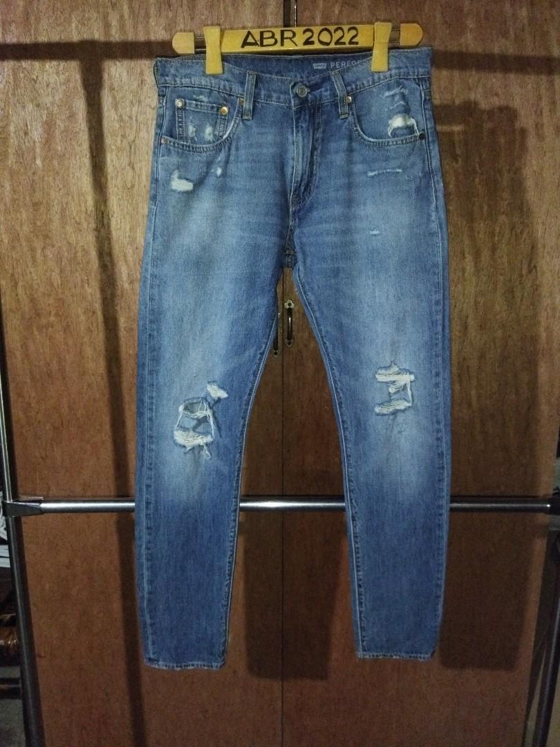 Levi's 512 Big E slim taper ripped Jeans, Men's Fashion, Bottoms, Jeans on  Carousell