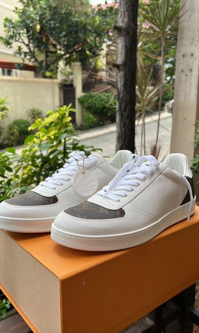 Rivoli leather low trainers Louis Vuitton White size 7 UK in
