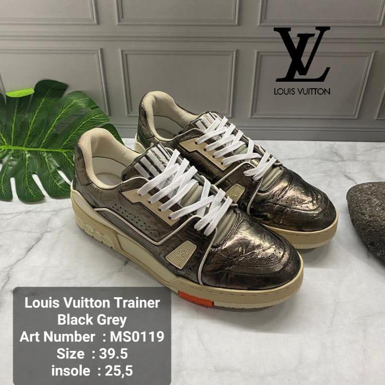 Sepatu Second Louis Vuitton MS0139 Tenis Sneaker size 40, Fesyen Wanita,  Sepatu di Carousell