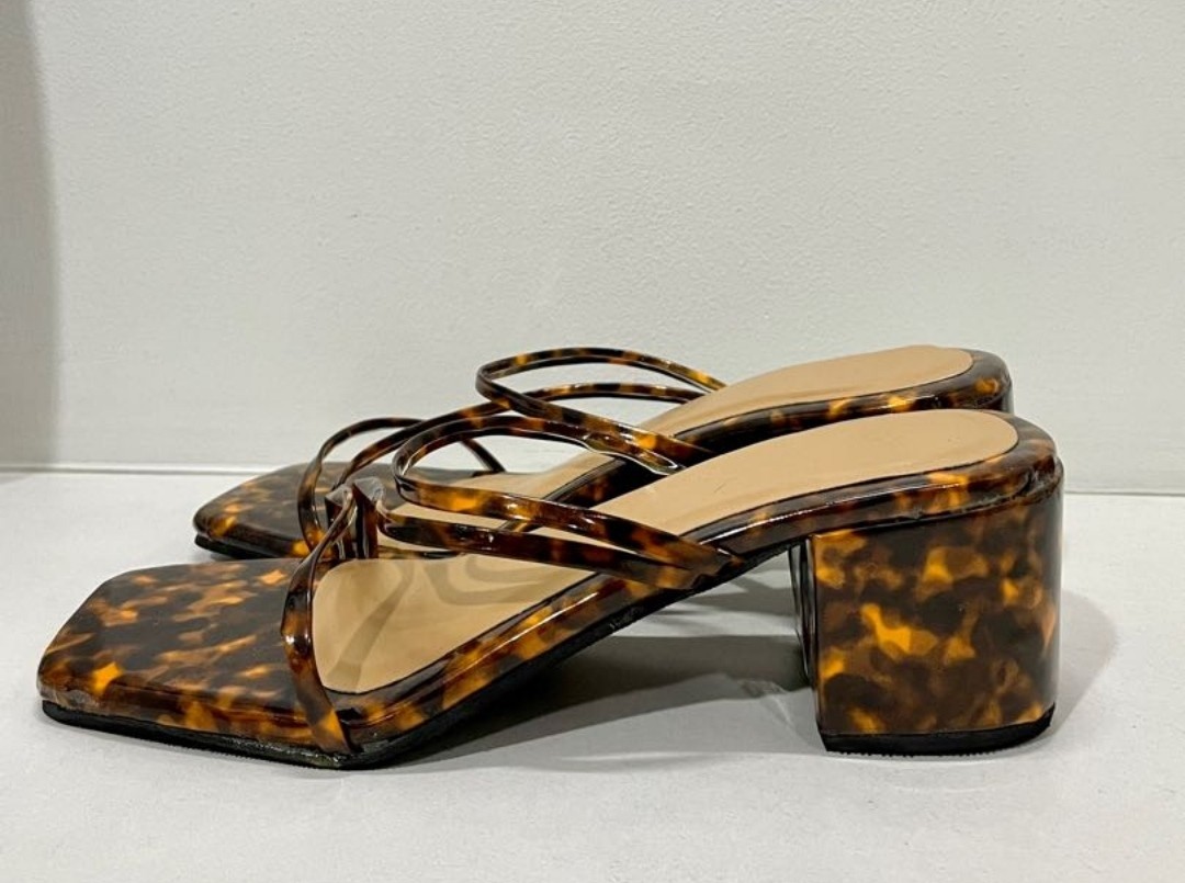 Marble Block Heels, Women's Fashion, Footwear, Heels on Carousell