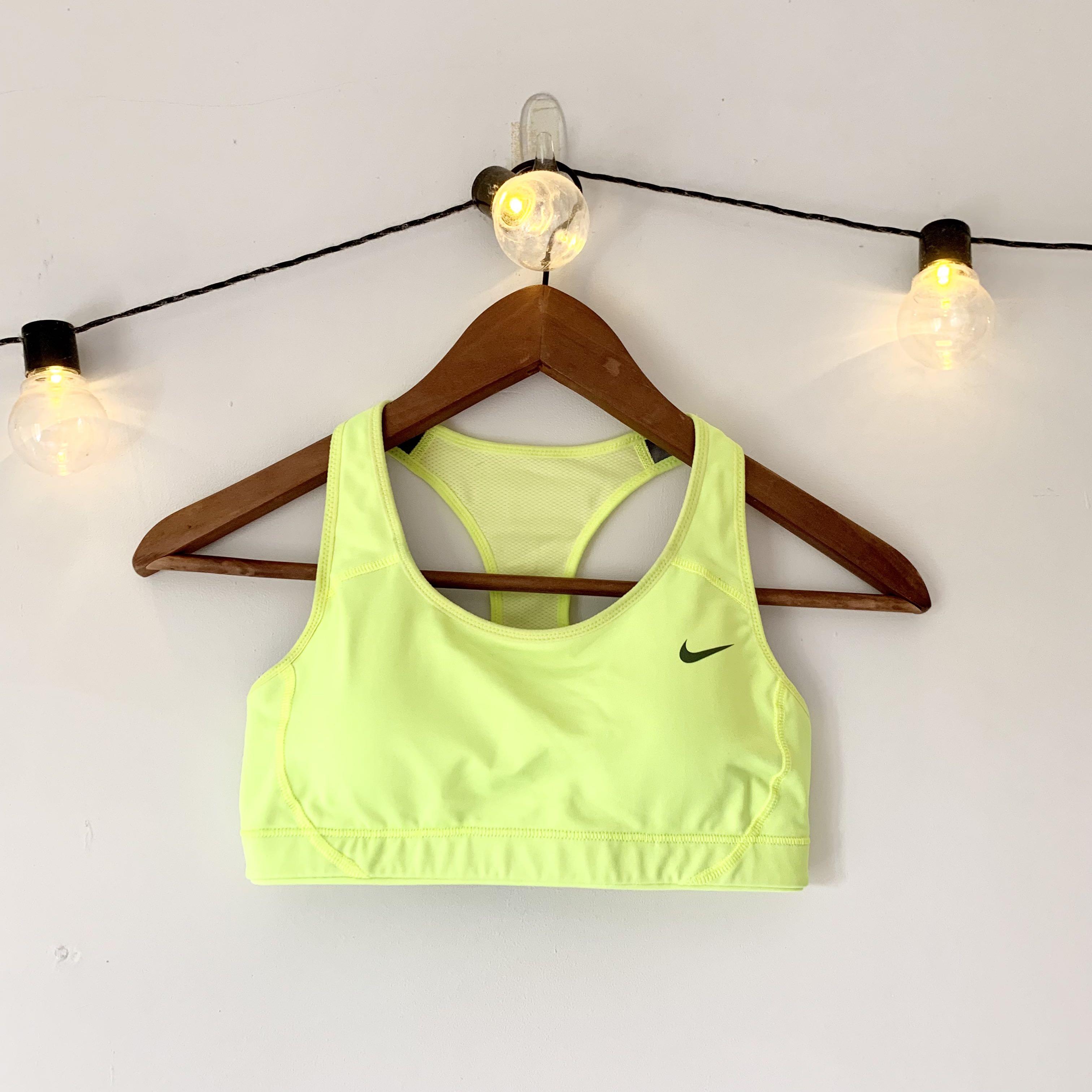 Nike highlightee yellow Sports Bra