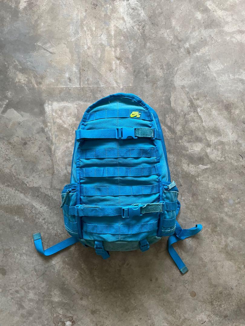 Nike sb backpack blue sale