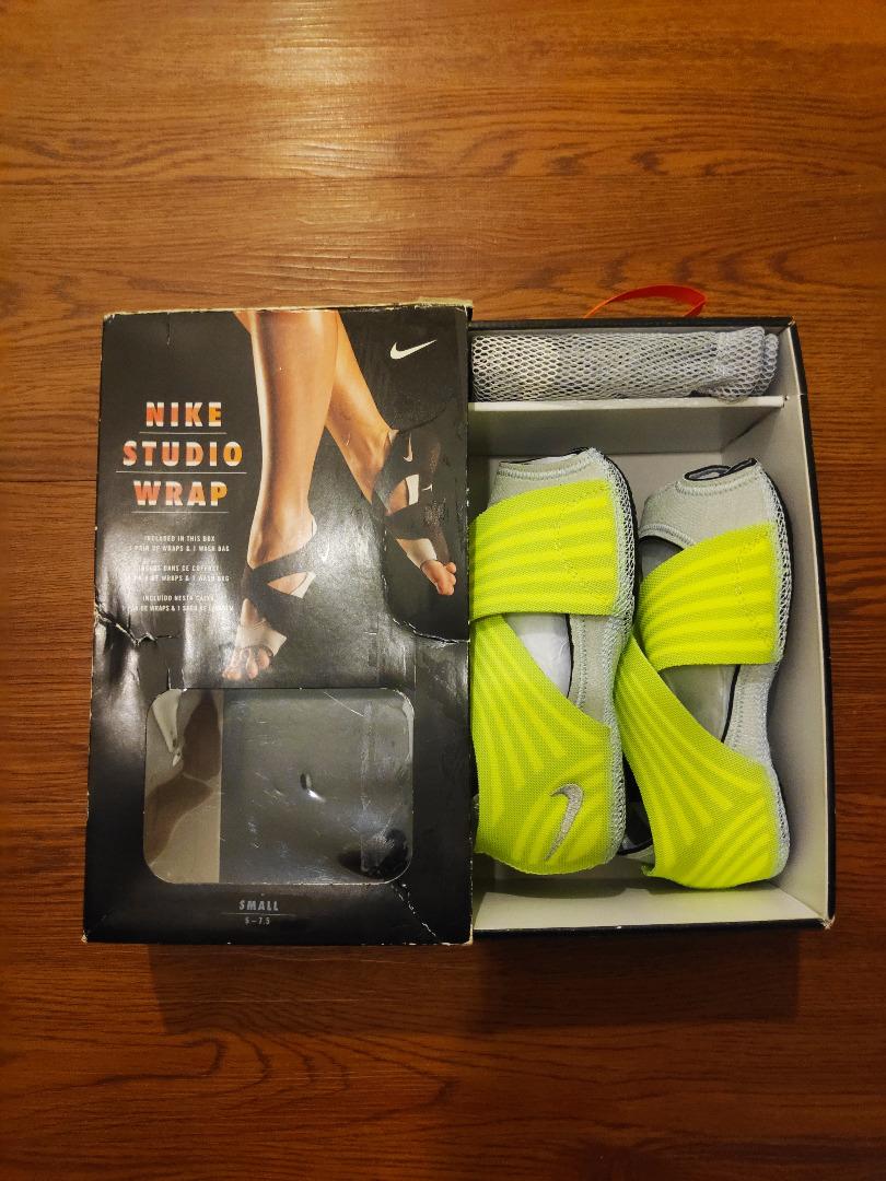 Nike studio wrap 5 hotsell