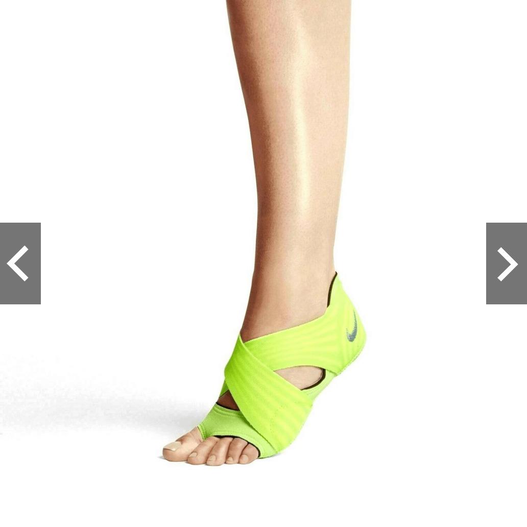 Nike wmns studio wrap 4 hot sale
